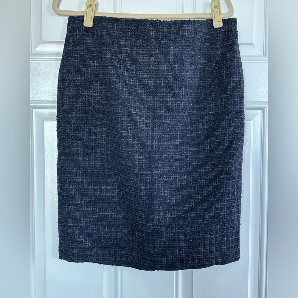 Never worn tweed Ann Taylor skirt